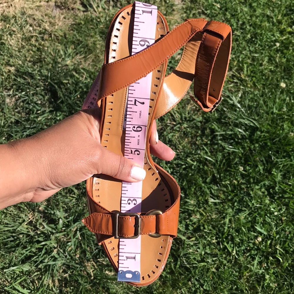 ❌SOLD❌MANOLO BLAHNIK Sandals - Picture 8 of 8